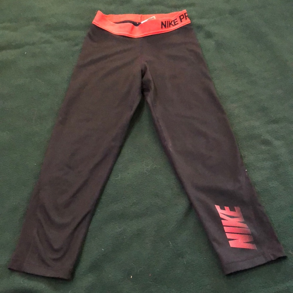 Nike crop leggings